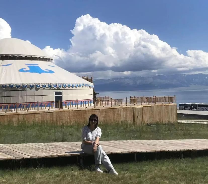 travelers-in-hemu.jpg