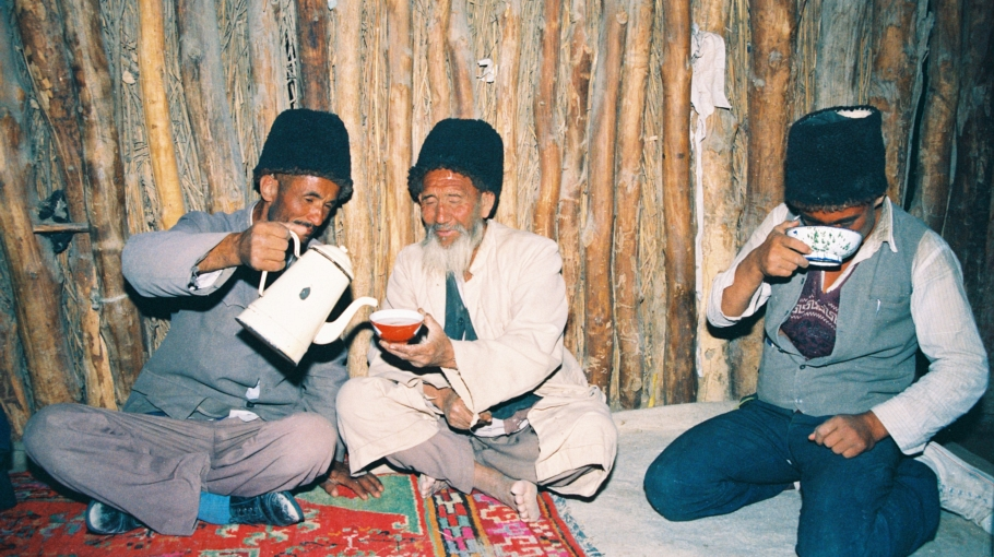 local-people.jpg local-people.jpg