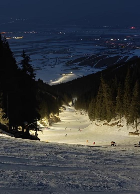 Jiangjunshan Ski Resort, Xinjiang Jiangjunshan Ski Resort, Xinjiang